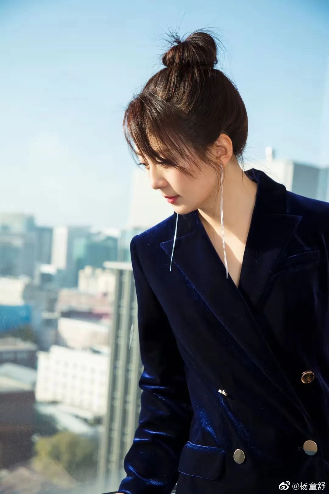 她曾是央视最美主持,茹素10余年,如今年近50依然美如少女!-图片13